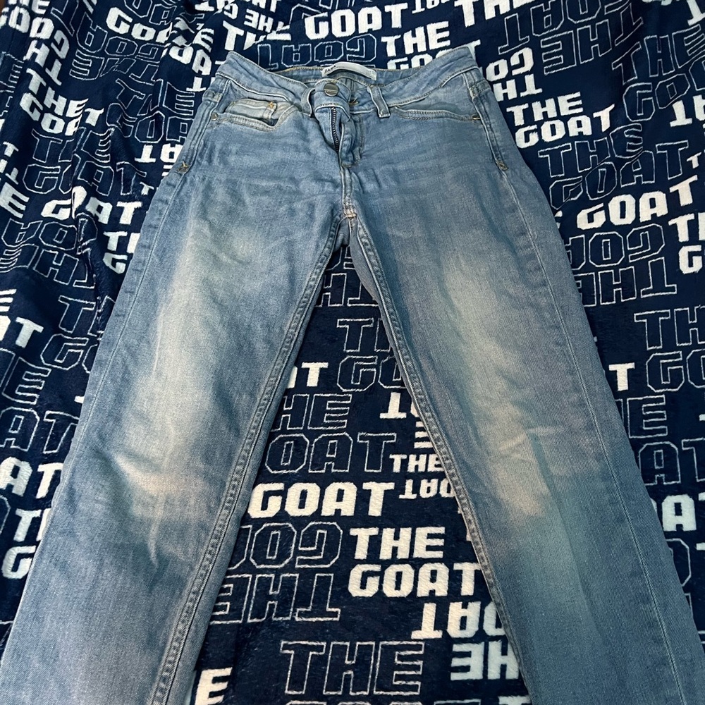 Zara jeans